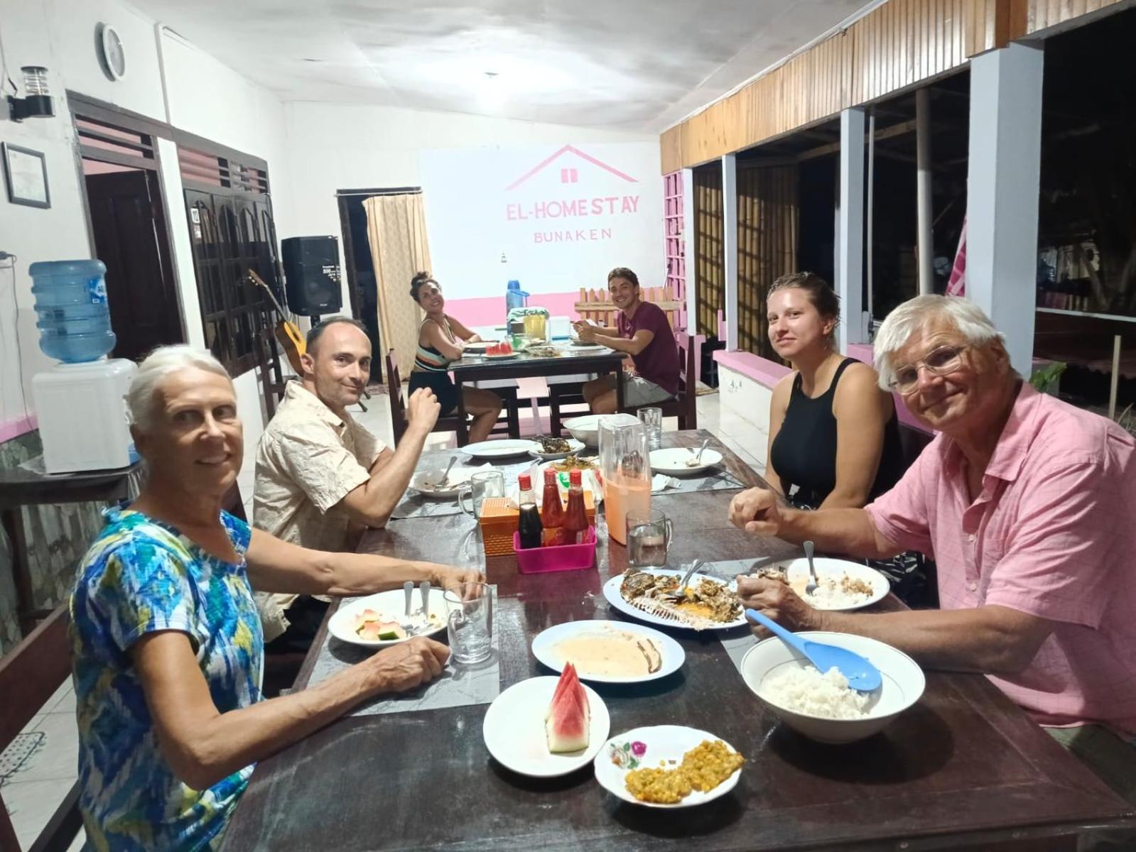 El Homestay 布纳肯 外观 照片