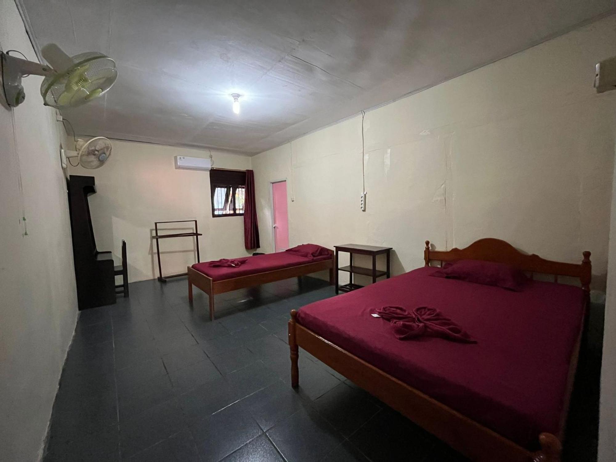 El Homestay 布纳肯 外观 照片